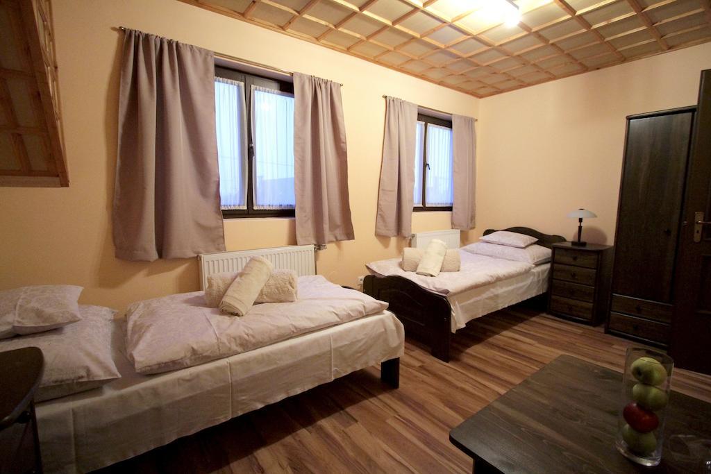 Hotel Patkoszeg Vendeghaz Kaposfo Zimmer foto